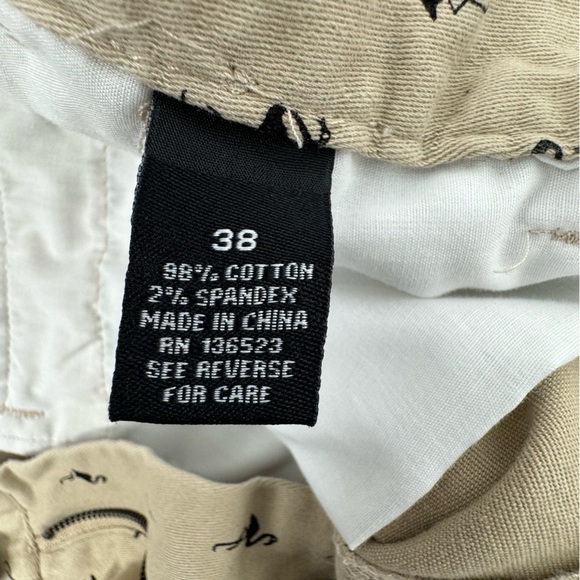 Twill Tan Men’s Shorts with Flamingos - Picture 4 of 8